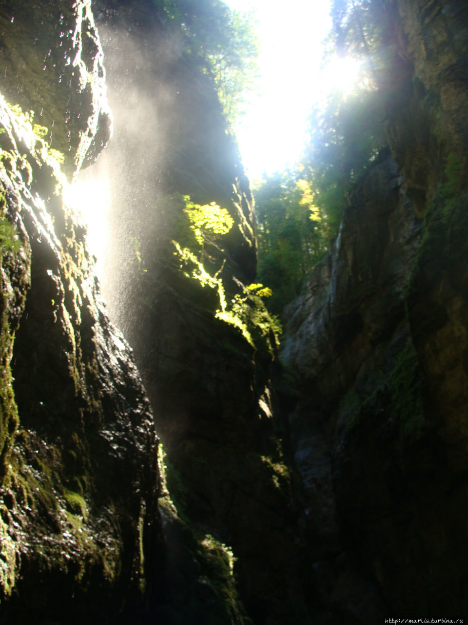 Горное ущелье Партнахкламм Гармиш-Партенкирхен, Германия