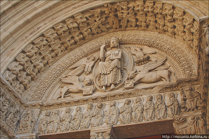 Арль, собор Сен Трофим Арль, Франция