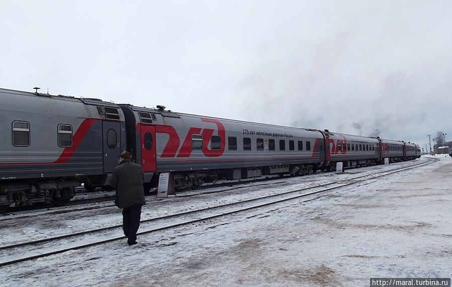 Станция рыбинск-пассажирский. Ржд рыбинск телефон. Рыбинск-пассажирский рыбинск. Тэп70бс 051. Станция рыбинск-пассажирский.