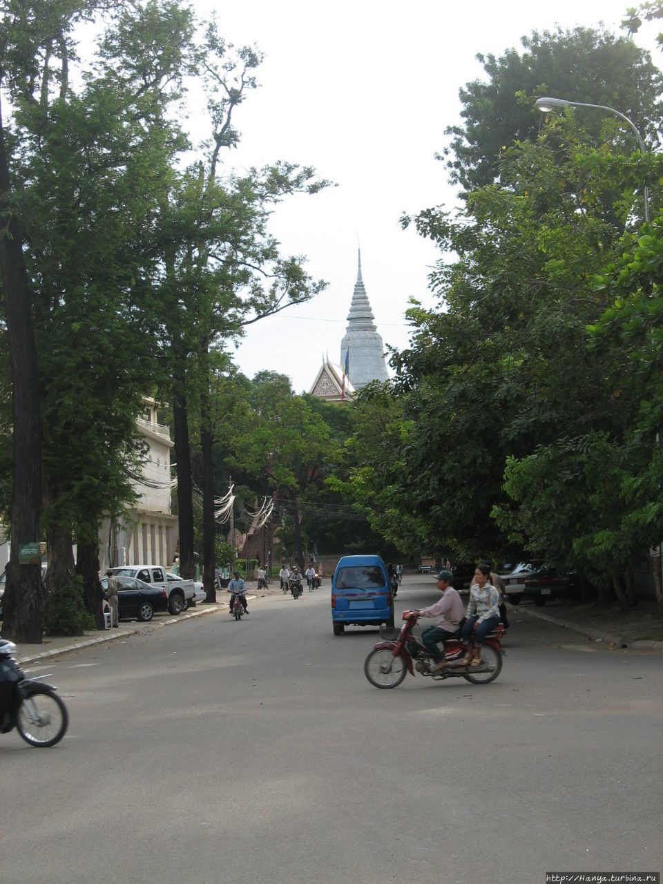 Бульвар Народома Пномпень, Камбоджа