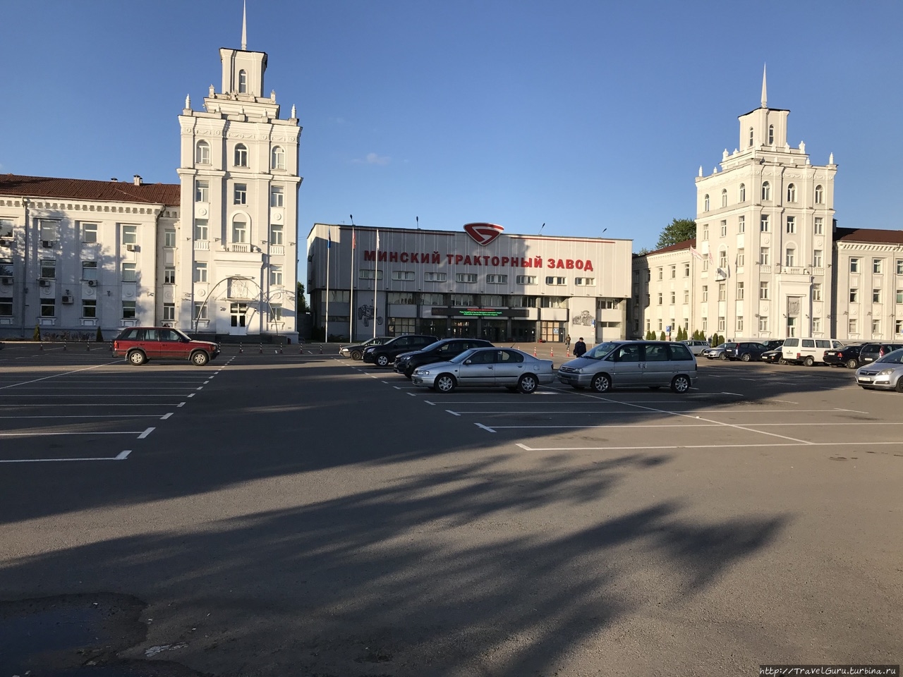 Центральная проходная Минского тракторного завода Минск, Беларусь