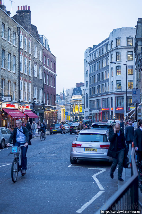 Синий час. CITY OF WESTMINSTER Лондон, Великобритания