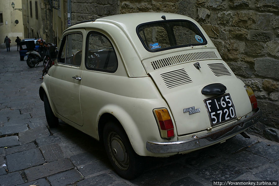 Извилистый путь на площадь Микеланджело Флоренция, Италия