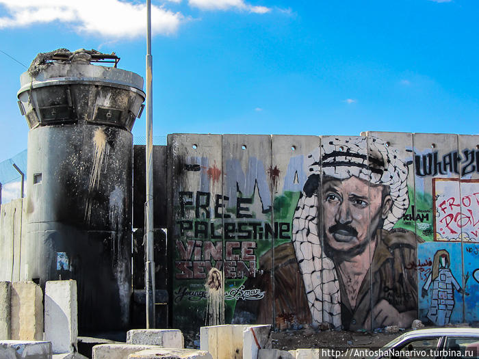 Портрет Арафата с палестинской стороны Стены. Рамалла, Палестина