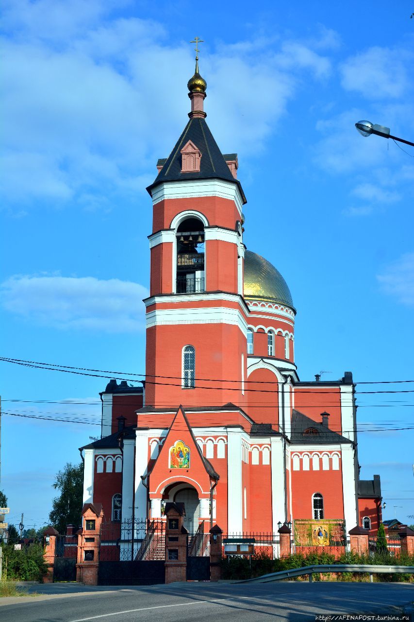 Храм Святой Троицы Карабаново, Россия
