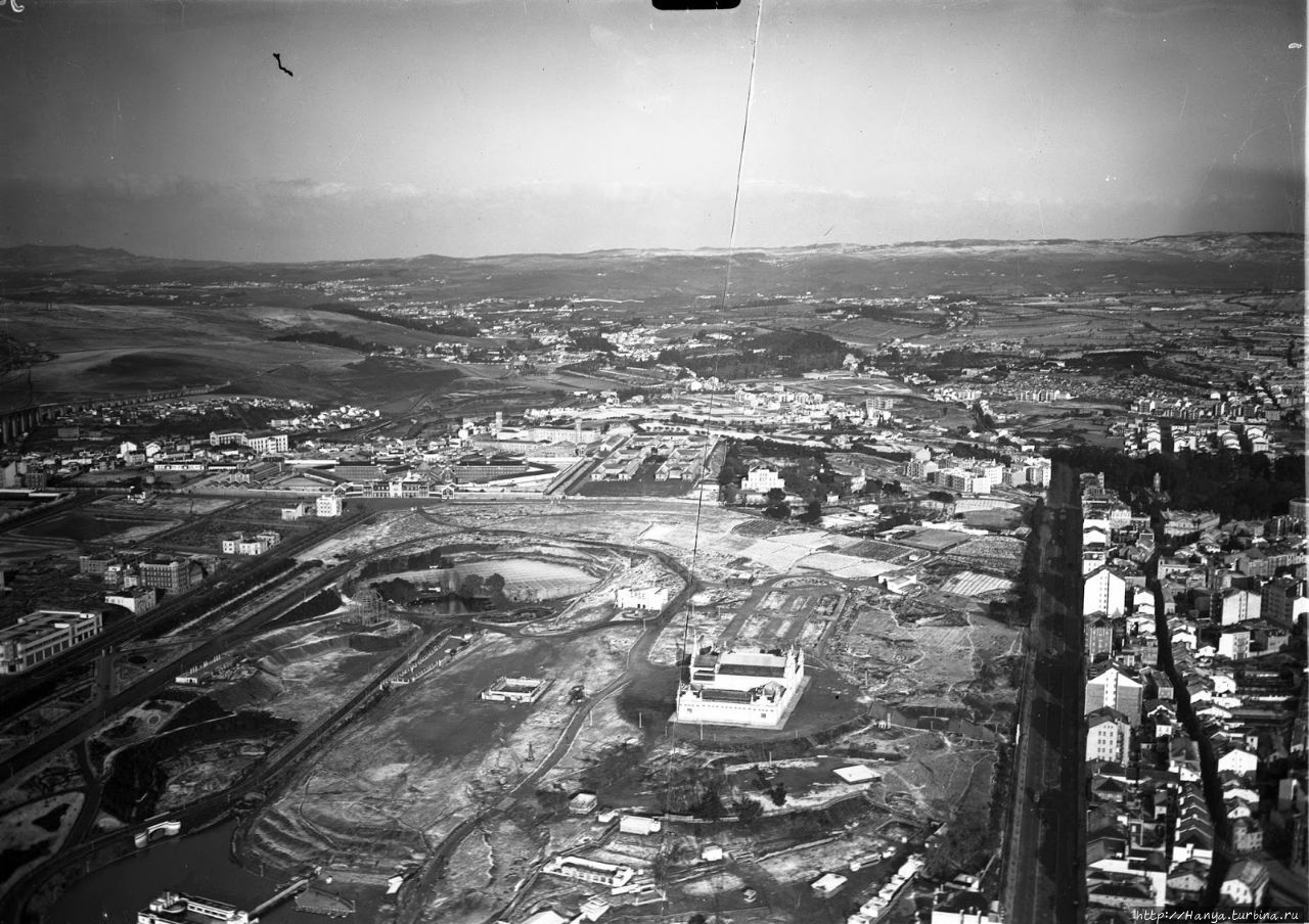Вид с воздуха на парк Эдуарда VII в Лиссабоне, до 1934 года.Из интернета Лиссабон, Португалия