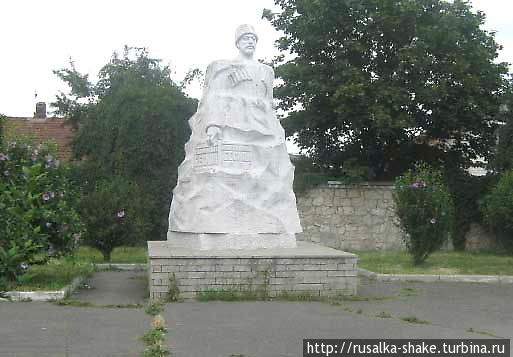 Памятник Беслану Тулатову / Monument to Beslan Tulatov