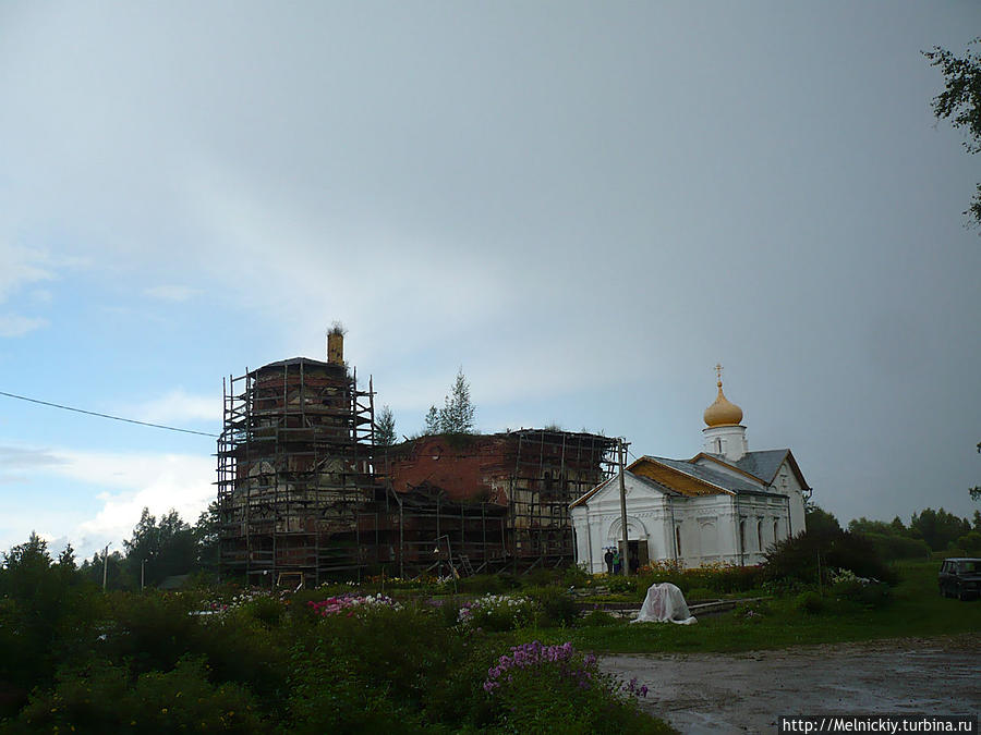 Николо-Косинский женский монастырь Старая Русса, Россия