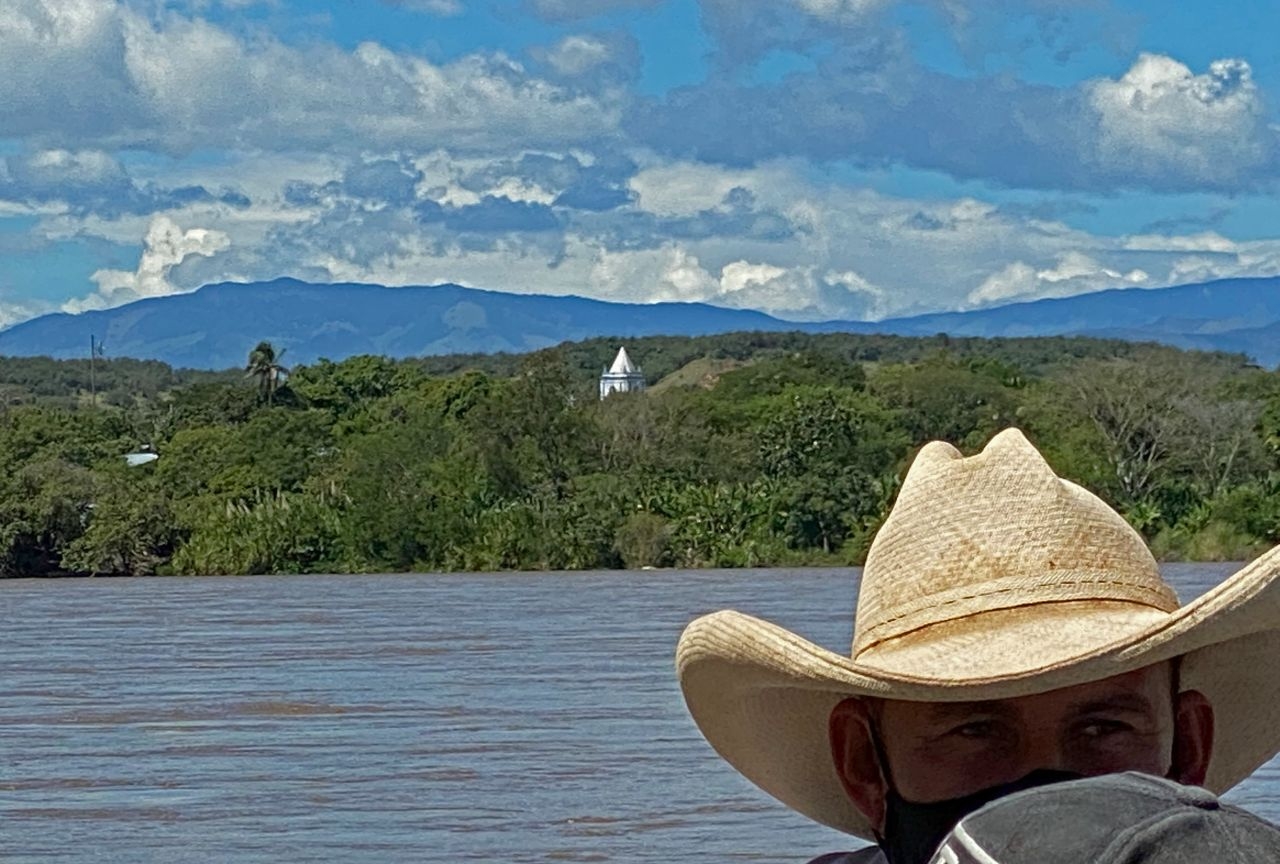Река Магдалена Аипе, Колумбия