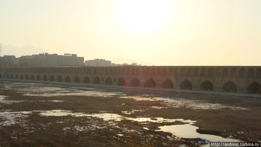 Мост Си-о-се поль Исфахан, Иран