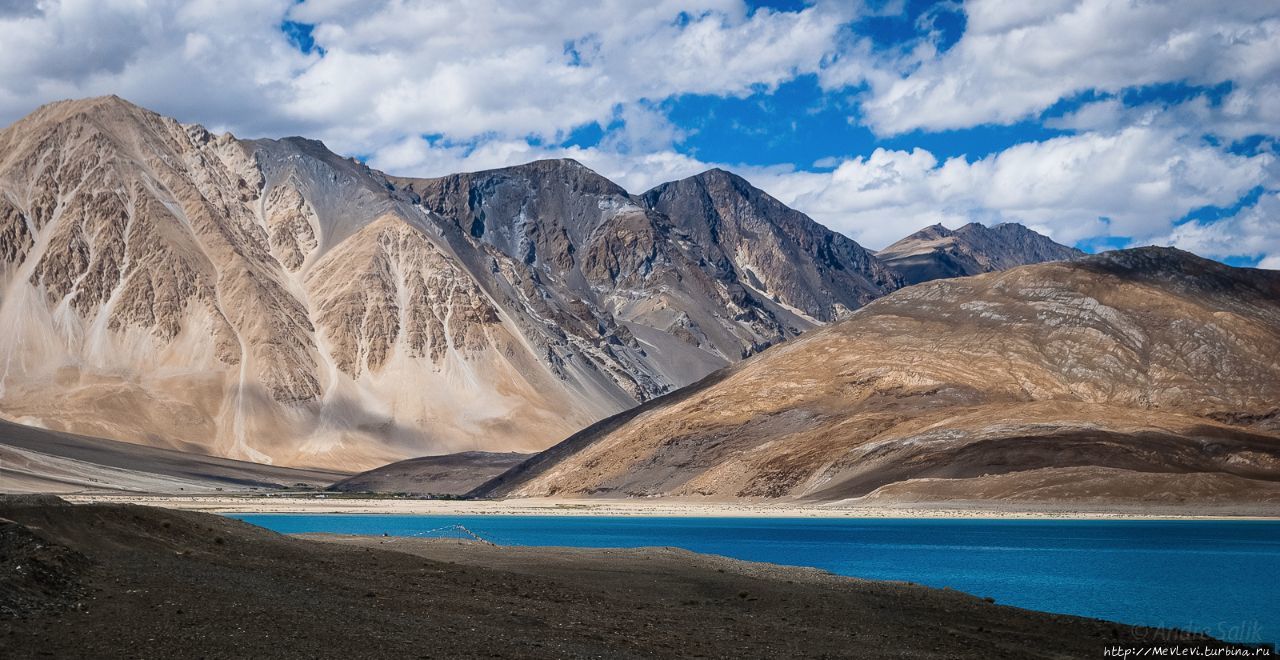 Озеро Пангонг Штат Джамму-и-Кашмир, Индия