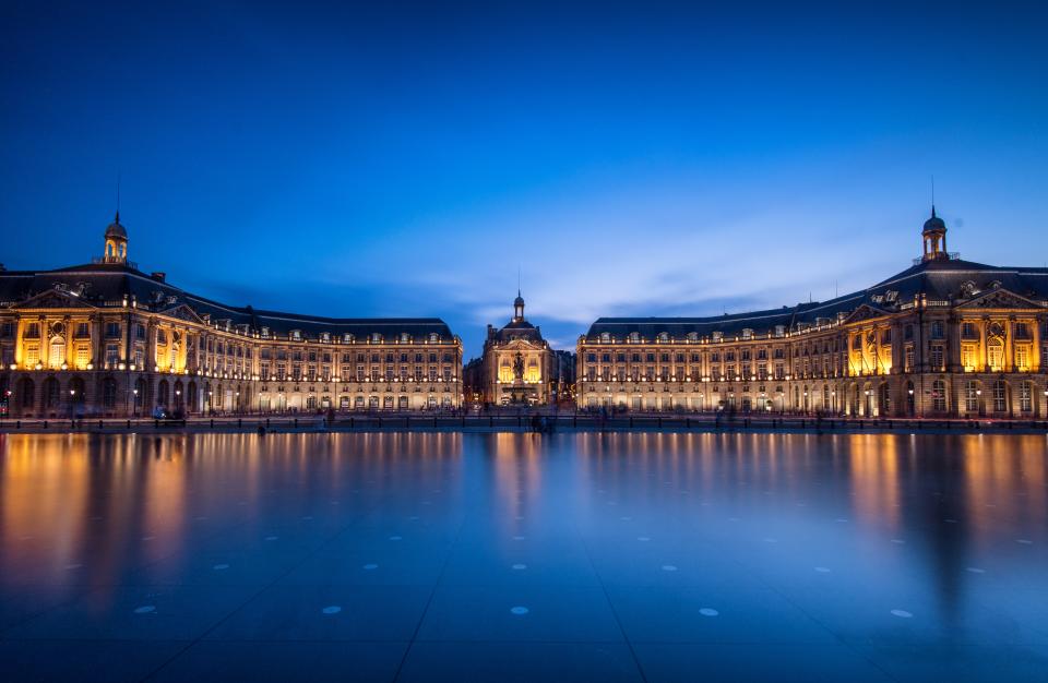 Биржевая площадь и Здание Биржи / Place de la Bourse & Palais de la Bourse