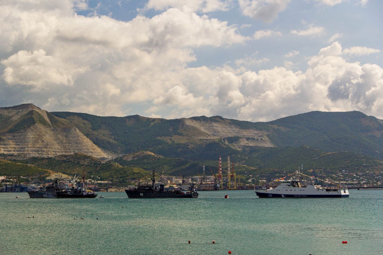 день города новороссийск. даты новороссийска. даты новороссийска. площадь новороссийска. я люблю новороссийск.