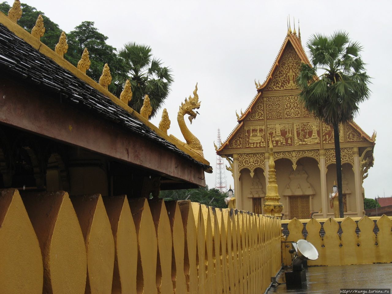 Wat That Luang Neua в комплексе Ват Тхат Луанга Вьентьян, Лаос