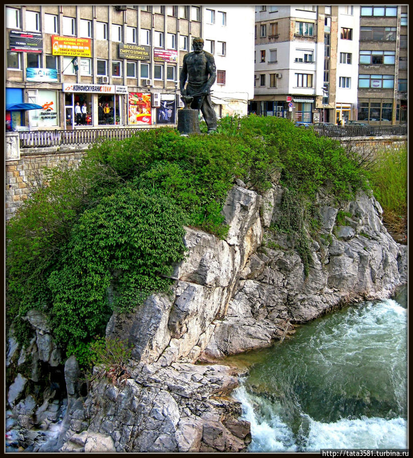 Габрово — болгарская столица смеха Габрово, Болгария