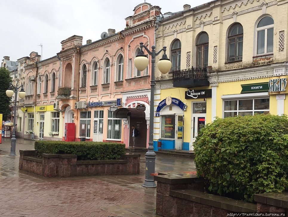 Знаменитая улица Социалистическая, Социалка, модельный подиум, центр мод и место свиданий. Бобруйск, Беларусь