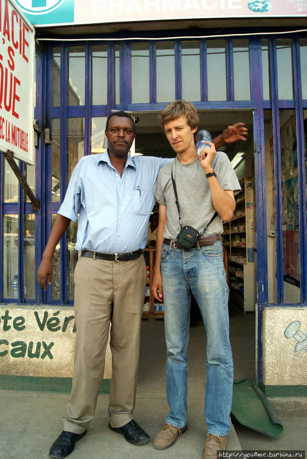 В гостях у бегемотика (А в глазах Африка — 76) Бужумбура, Бурунди