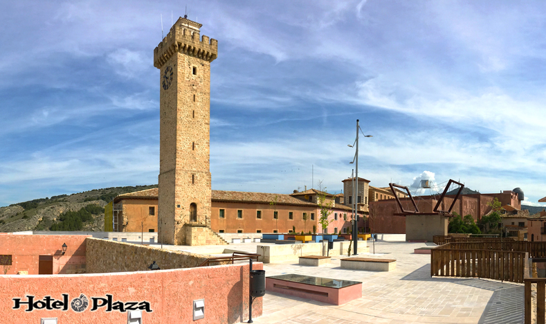 Часовая башня и мирадор Мангана / Torre y mirador de Mangana