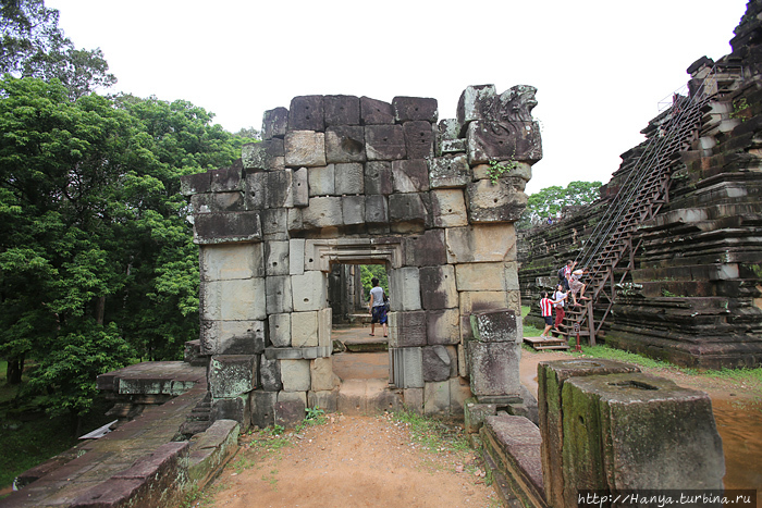 Храм Бапуон. Фото из инте