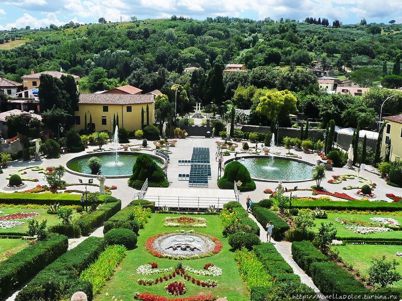 Дворец и ботанический сад Villa Garzoni di Collodi