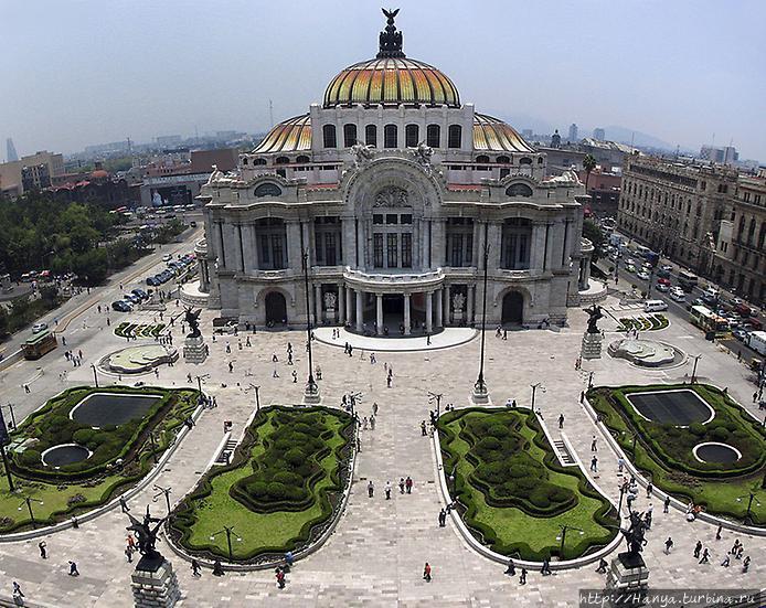 Дворец изящных искусств. Из интернета Мехико, Мексика