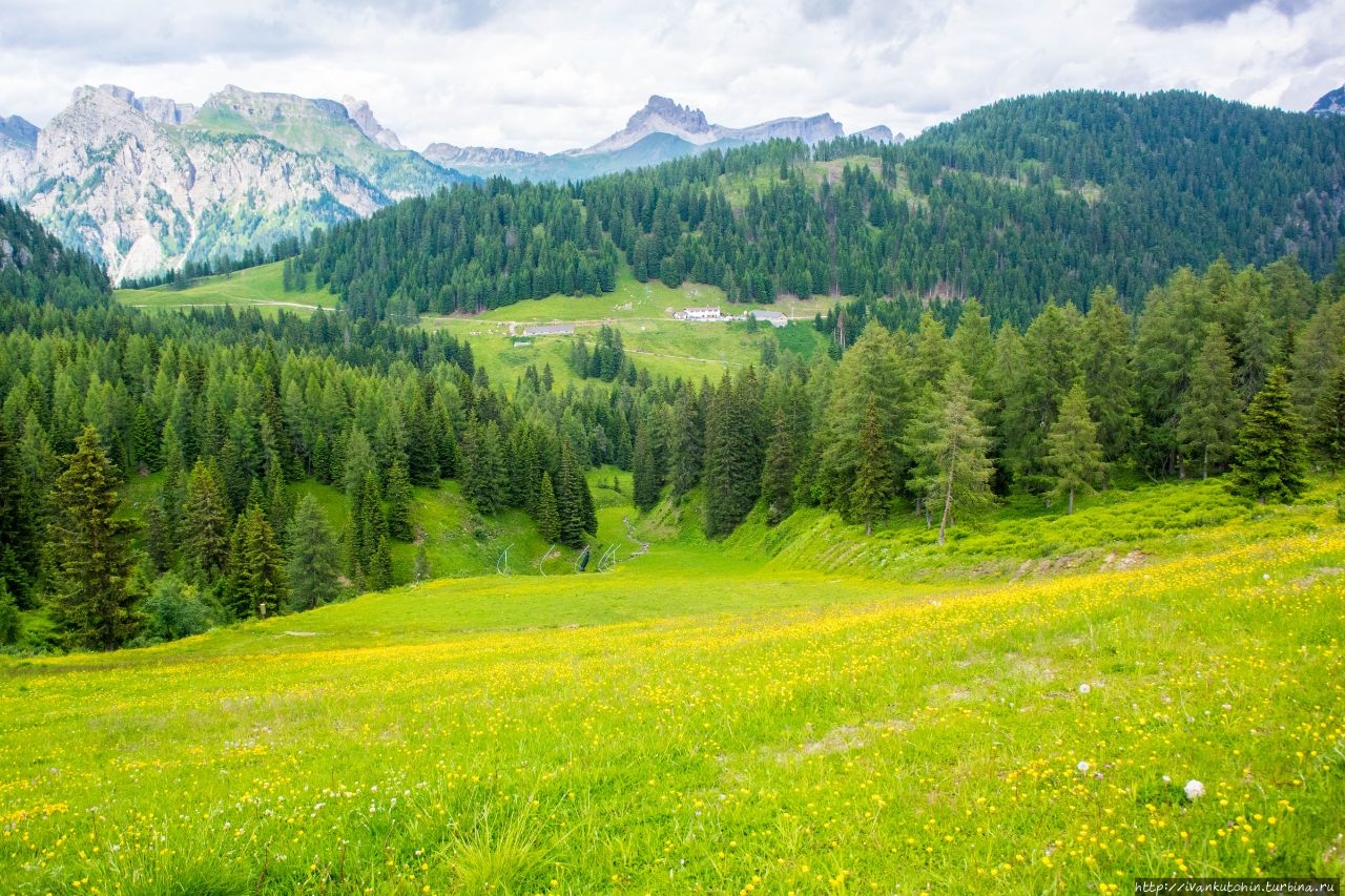 По меленьким альпийским дорожкам Чиветта, Италия