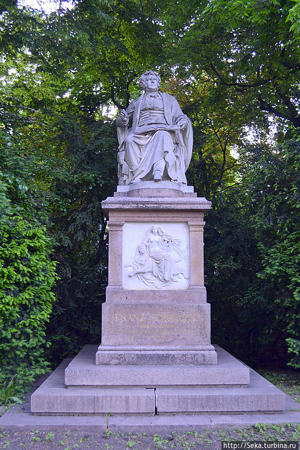 Памятник Францу Шуберту, композитору Вена, Австрия