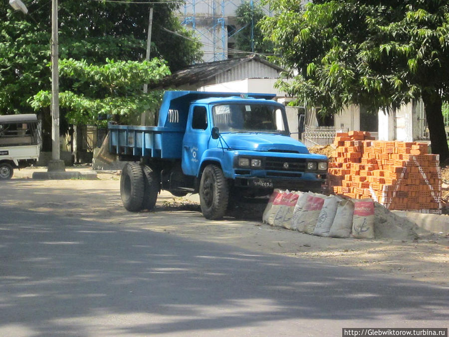 Транспорт Янгона. Грузовики Янгон, Мьянма