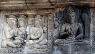 Рельеф на храме Шивы. Фото из интернета