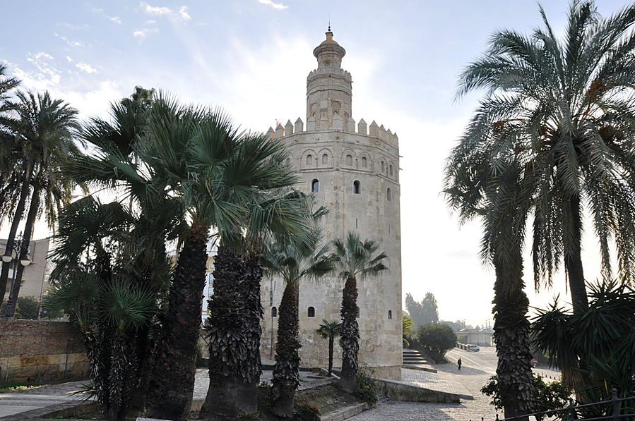 Золотая башня Севилья, Испания