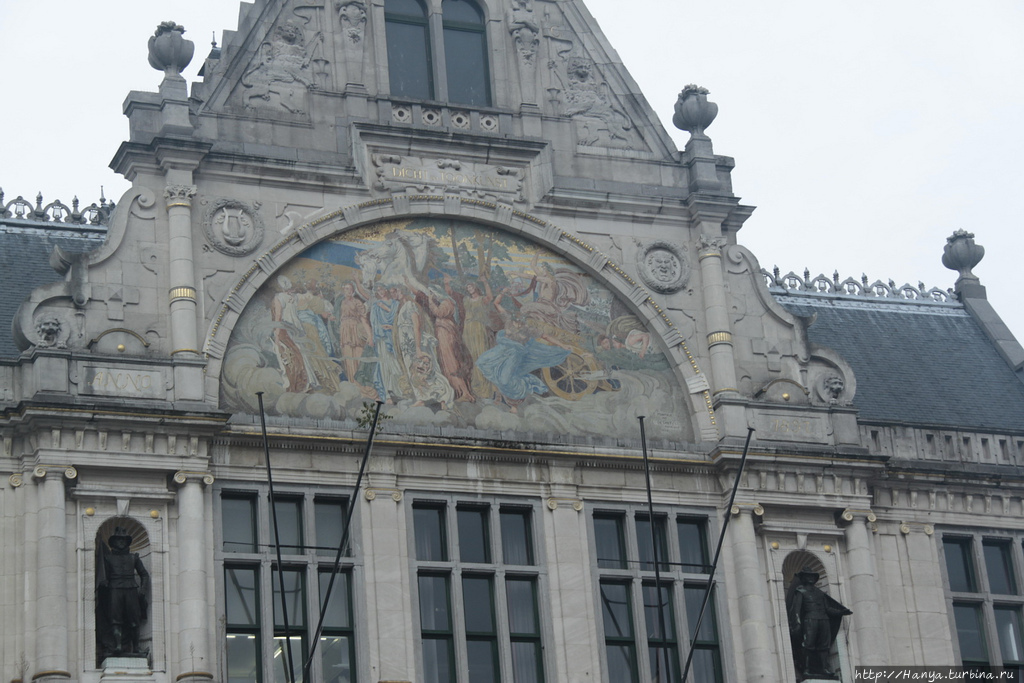 Королевский фламандский театр в Генте. Мозаичный тимпан. Фото из интернета Гент, Бельгия