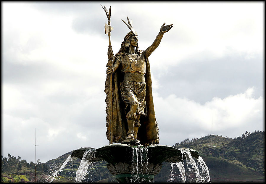 Пачакутек (Пачакути) Юпанки — девятый правитель Империи Инков, правивший между 1438 и 1471 годами.   Пачакутек расширил Империю Инков от озера Титикака в центральных Андах до Хунина. Прежде всего он способствовал развитию инфраструктуры и укрепил экономику введением новых техник в сельском хозяйстве. 
г.Куско (Перу)