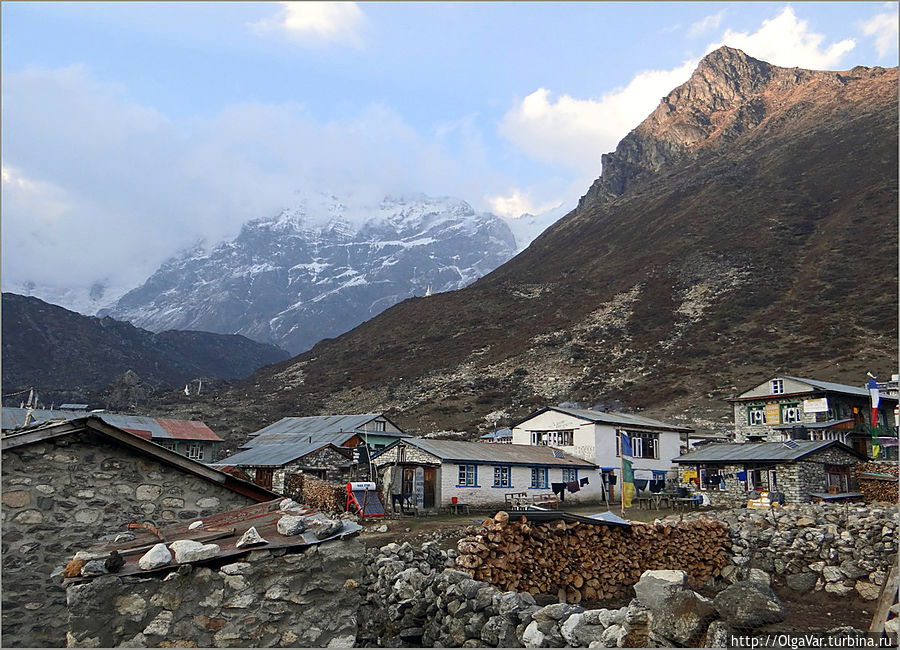 Селение Кьянгджин Гомпа расположено на высоте 3850 метров Лангтанг, Непал