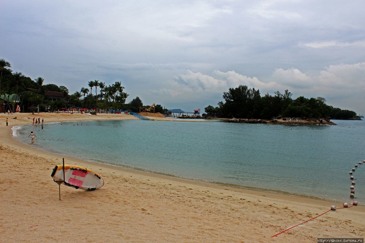 Пляж Палаван остров Сентоза, Сингапур (город-государство)