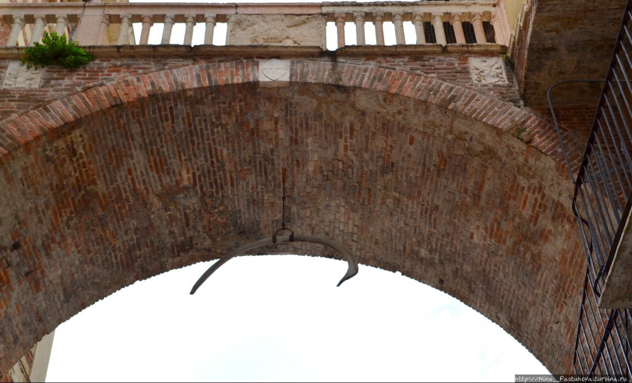 Две площади в самом сердце Вероны Верона, Италия