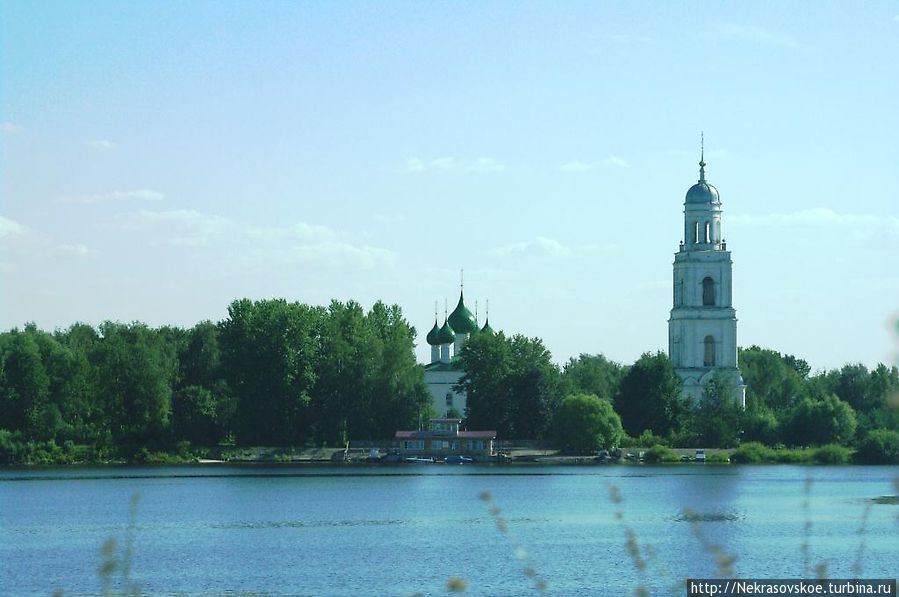 В 16.30 мы уже видим панораму центральной части Пошехонья. В Пошехонье делаем остановку. Ферапонтово, Россия