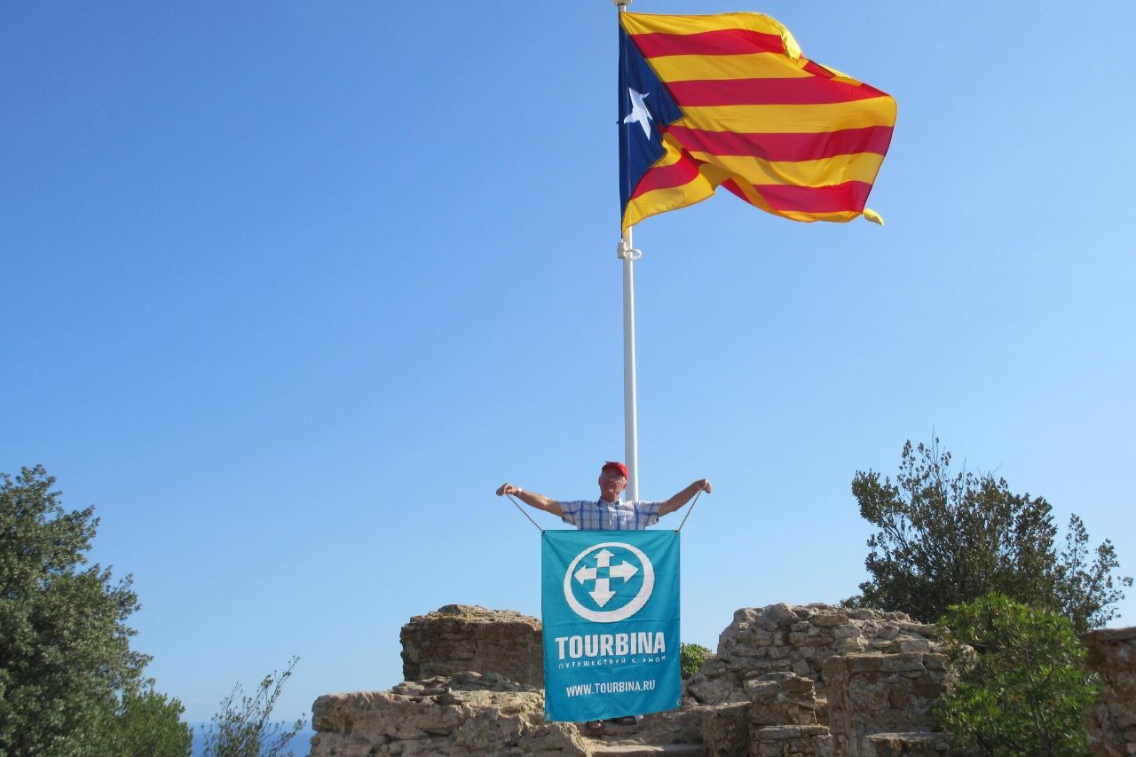 Мальчики - дракончики в Плайя-де-Аро. Плайя-д-Аро, Испания