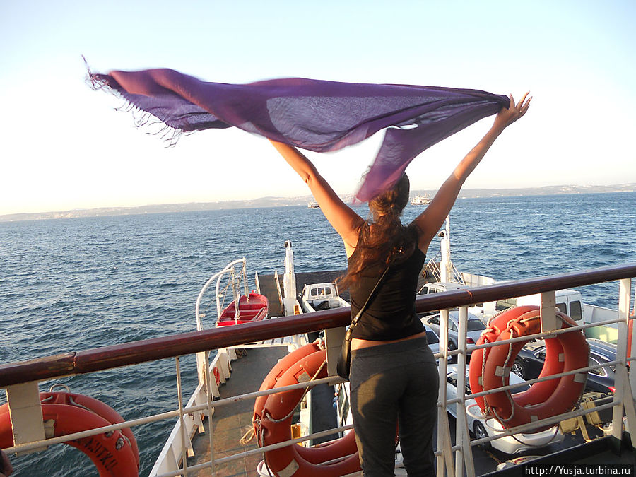 Обратно мы возвращались днем. И, смогли насладиться пейзажами за бортом.