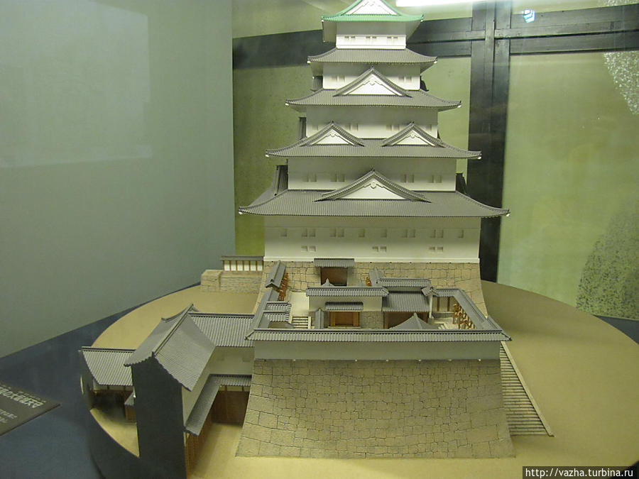 Музей в замке Осаки. Вторая часть Осака, Япония
