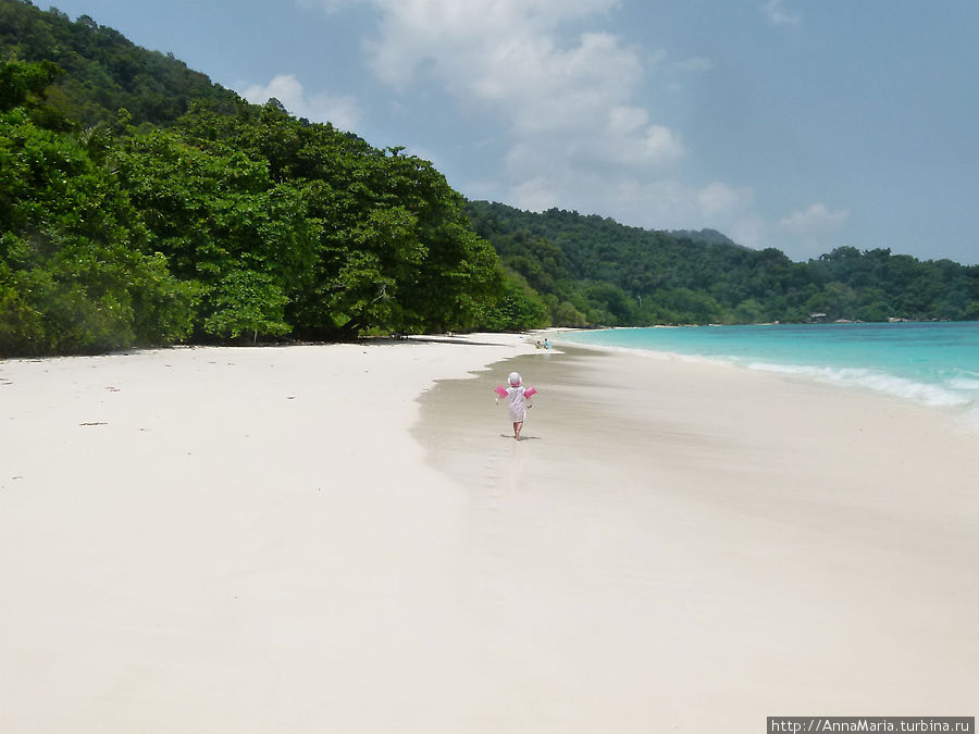 Пляж одного из Семиланских острова Остров Пхукет, Таиланд