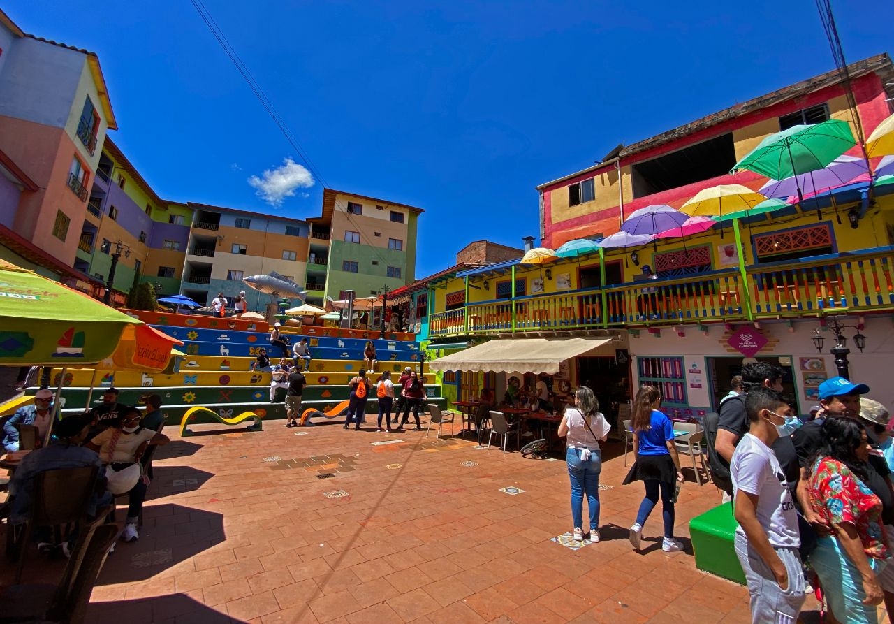 Площадь Зокало Гуатапе, Колумбия