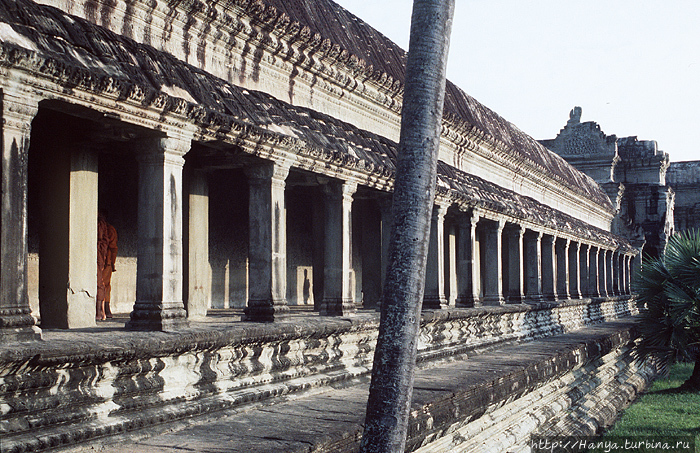 Галерея внешнего круга Ангкор Вата