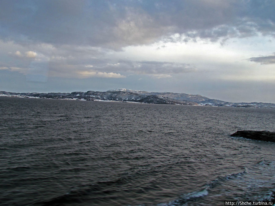 Припорошило наш знакомый фьерд Strindfjorden Вернес, Норвегия