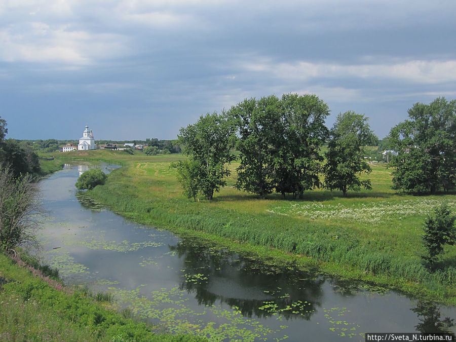 Река Каменка Суздаль, Россия