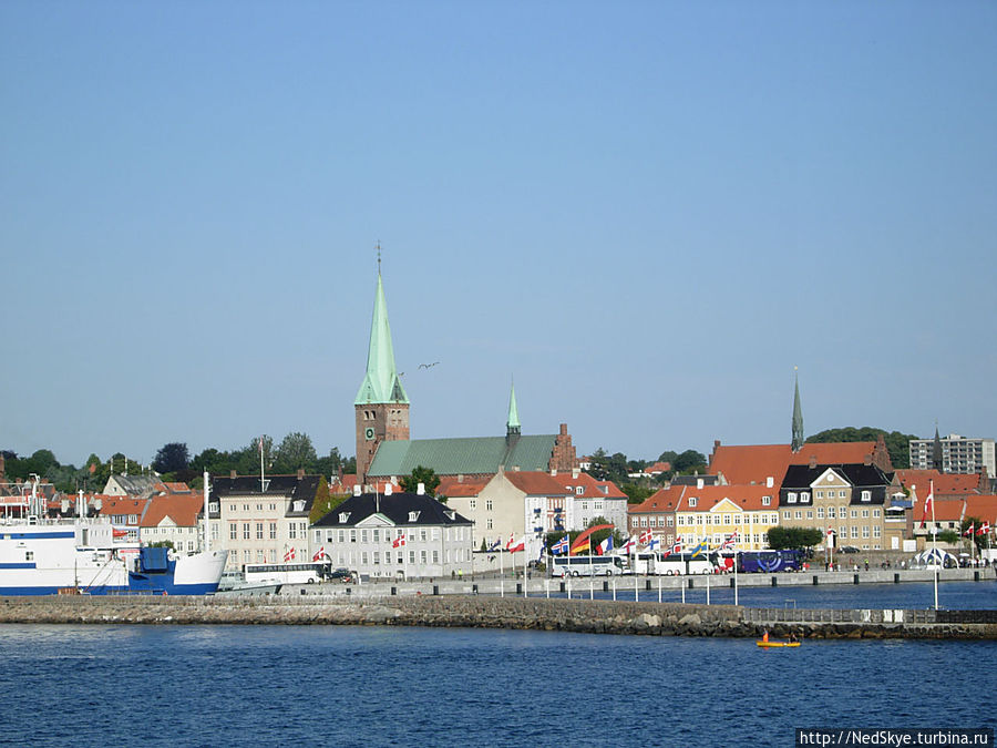 На пароме к Гамлету или датская часть пролива Хельсингёр, Дания