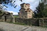 Церковь Св. Дмитрия. По преданию, здесь короновали основателей Болгарского государства, первых Болгарских царей.