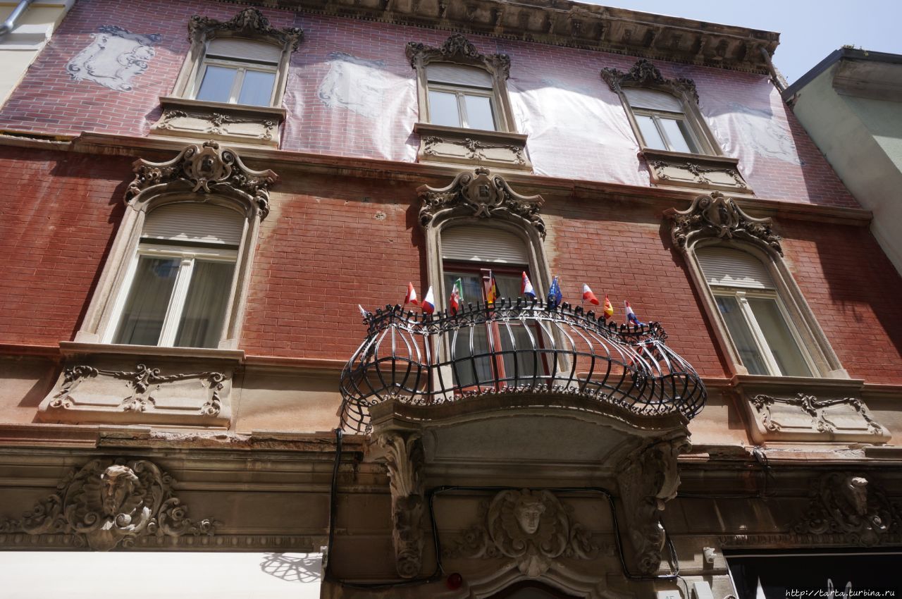 Пула 10 лет спустя Пула, Хорватия