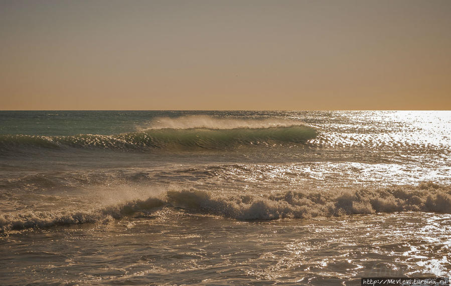 Шторм на Средиземном Ситжес, Испания