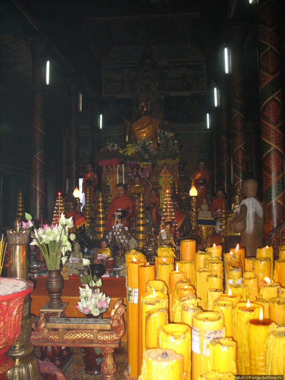 Ват Пном, или Храм на горе. Центральная вихара Пномпень, Камбоджа