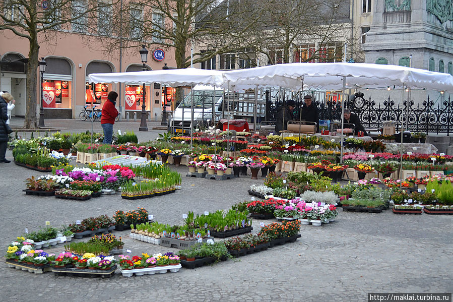В обычное же время площадь используется в качестве городского рынка. Люксембург, Люксембург